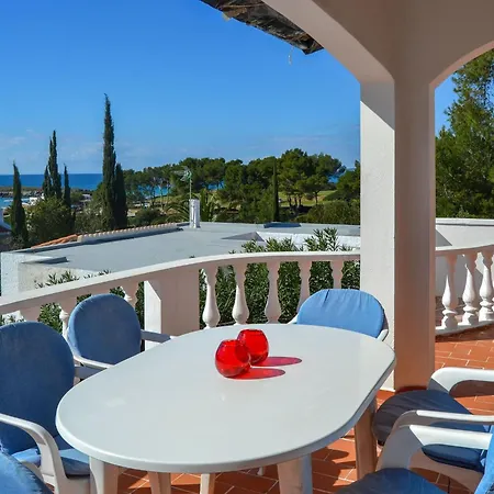 Moderne- Frische Familienvilla Allondra By Interhome *