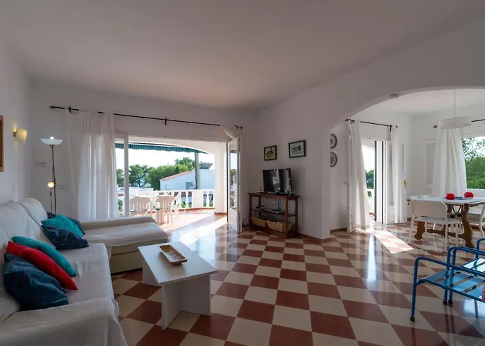 Moderne- Frische Familienvilla Allondra By Interhome בית נופש *