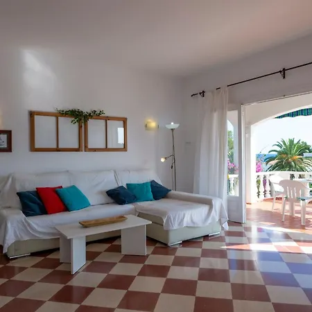 Ferienhaus Moderne- Frische Familienvilla Allondra By Interhome